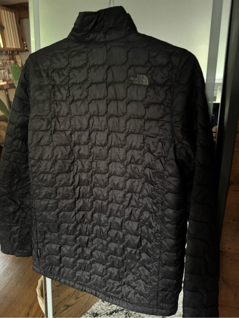The North Face boys xl Black Quilted Puffer Jacket - Picture 5 of 11